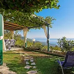 Holiday House Meri Lägenhet Tučepi