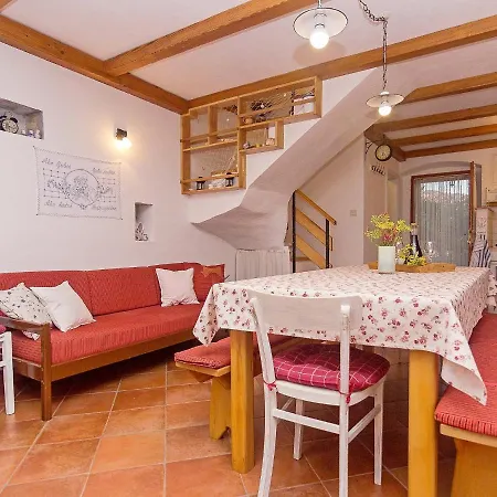 Holiday House Meri *